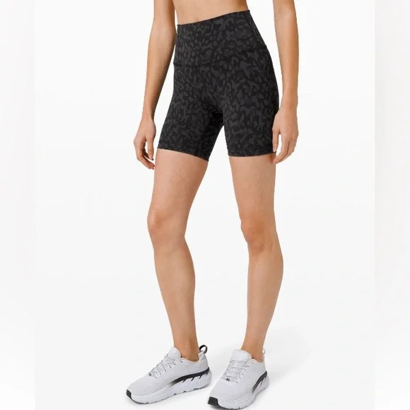 LULULEMON Wunder Train High Rise Short 6” - Picture 1 of 5
